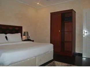 Wed Plaza Aparthotel Jeddah 3*,